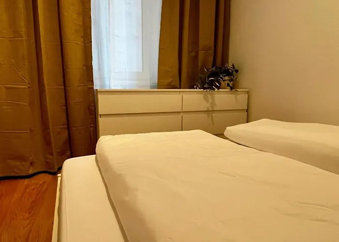 Family At Stadthalle Apartamento Viena